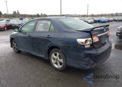 2011 Toyota Corolla S z USA, uszkodzony, nr VIN 2T1BU4EE3BC624425